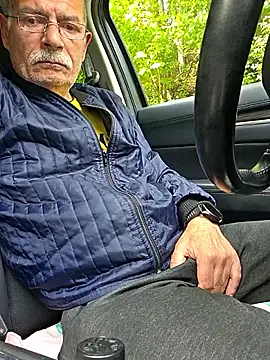 bottomhairy online show from September 2025 12:05:02 PM