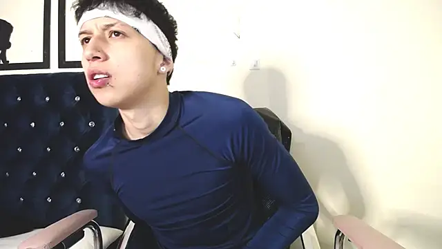  Thomas hot  online show from October 2025 03:14:02 AM