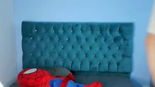 Snapshot of _Thomas_hot_ chatting on December 2025 03:23:02 AM Thomas hot online show from December 2025 03:23:02 AM