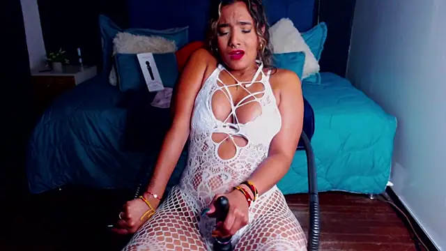 megan collins96 online show from February 2025 11:13:02 PM