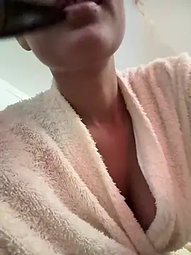 megan collins96 online show from June 2026 08:55:02 PM