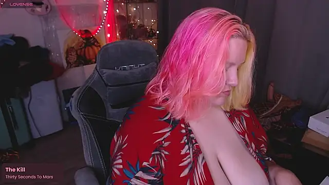 Snapshot of lissamuff chatting on October 2025 09:45:01 AM lissamuff online show from October 2025 09:45:01 AM