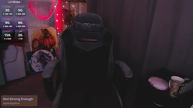 Snapshot of lissamuff chatting on November 2025 04:06:01 PM lissamuff online show from November 2025 04:06:01 PM