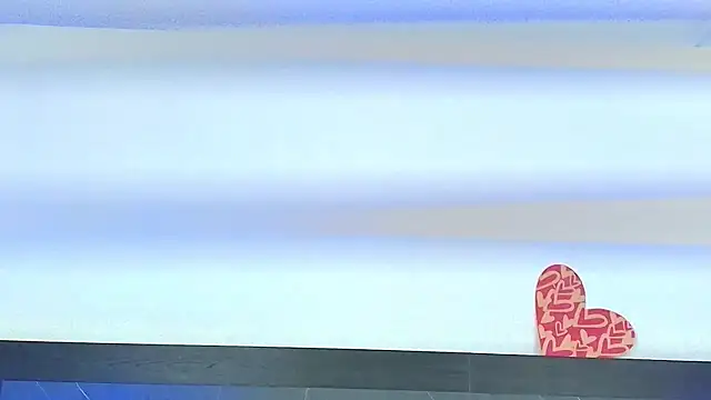 Snapshot of charlottebrowns_ chatting on January 2025 10:51:01 PM charlottebrowns online show from January 2025 10:51:01 PM