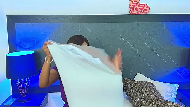 Snapshot of charlottebrowns_ chatting on February 2025 12:06:02 PM charlottebrowns online show from February 2025 12:06:02 PM