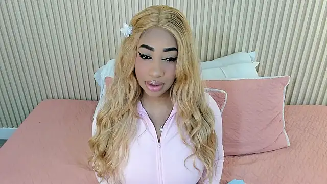 charlottebrowns  online show from May 2026 12:43:02 PM