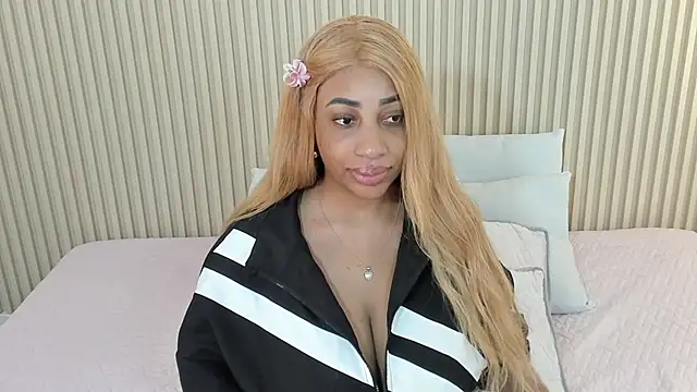 charlottebrowns  online show from June 2026 12:03:02 PM