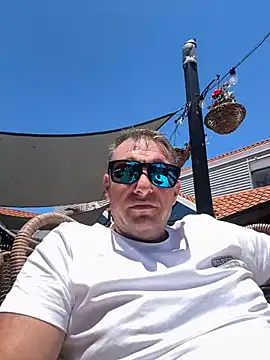 MrIsolated101 online show from January 2025 03:55:01 AM