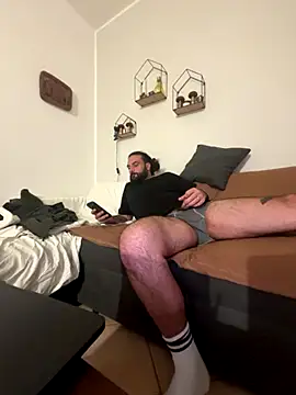 Snapshot of beardo85 chatting on October 2025 10:25:02 PM beardo85 online show from October 2025 10:25:02 PM