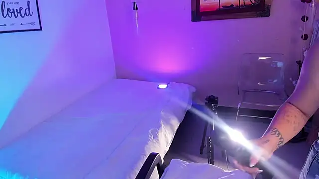 ArianaBaker online show from October 2025 04:25:02 PM