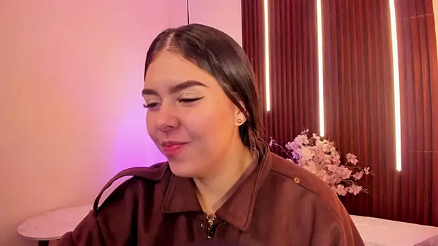ArianaBaker online show from June 2026 01:03:02 PM