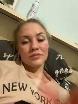 Snapshot of DreamGirl-777 chatting on December 2024 06:20:02 PM DreamGirl-777 online show from December 2024 06:20:02 PM