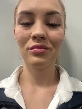 Snapshot of DreamGirl-777 chatting on January 2025 04:09:01 AM DreamGirl-777 online show from January 2025 04:09:01 AM