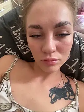 Snapshot of DreamGirl-777 chatting on October 2025 12:03:01 PM DreamGirl-777 online show from October 2025 12:03:01 PM