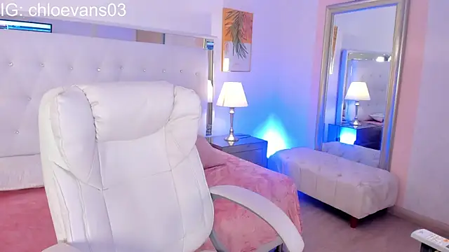 Chloe evans   online show from November 2025 12:06:01 PM