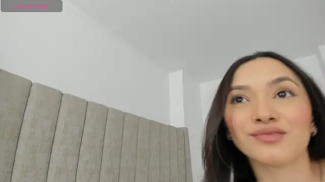 lovefresita online show from June 2026 09:50:01 PM