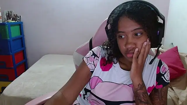 TiffanyRoouse online show from March 2025 12:01:02 AM