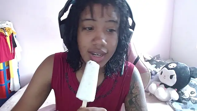 TiffanyRoouse online show from October 2025 07:23:02 PM