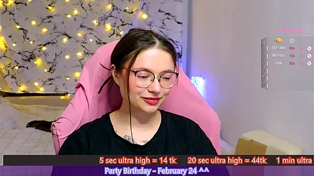 Snapshot of me__hanna chatting on February 2025 11:24:02 PM me hanna online show from February 2025 11:24:02 PM