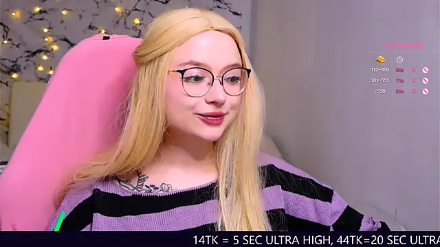 Snapshot of me__hanna chatting on March 2025 10:59:01 PM me hanna online show from March 2025 10:59:01 PM