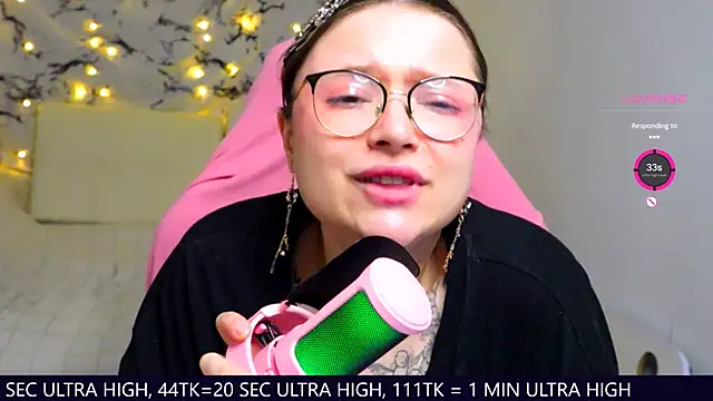 Snapshot of me__hanna chatting on March 2025 11:56:02 PM me hanna online show from March 2025 11:56:02 PM