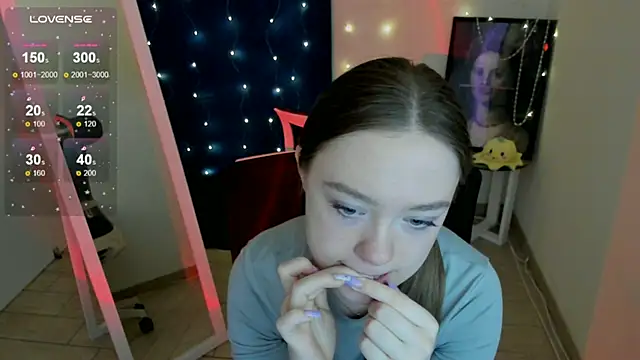 Snapshot of Florence_meow chatting on April 2026 07:50:02 AM Florence meow online show from April 2026 07:50:02 AM