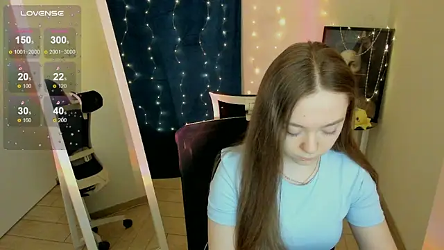 Snapshot of Florence_meow chatting on May 2026 06:53:01 AM Florence meow online show from May 2026 06:53:01 AM