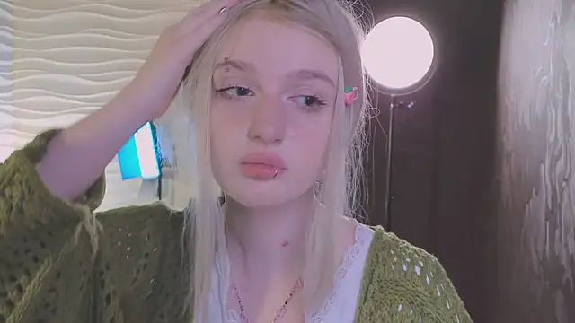 ELLIEJAY online show from May 2026 05:35:01 AM