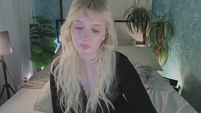 ELLIEJAY online show from June 2026 05:38:02 AM
