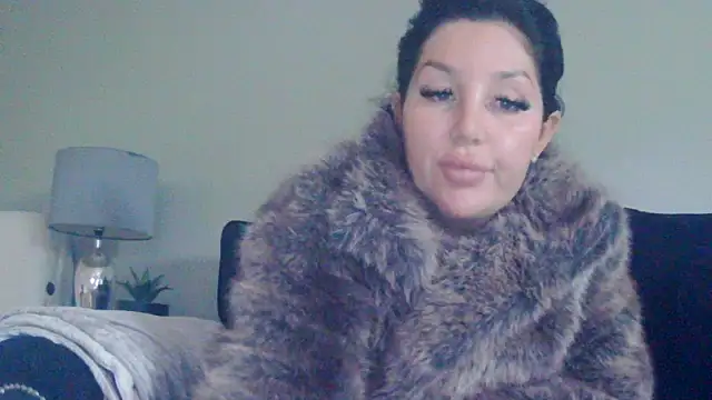 magical mia online show from November 2025 12:06:02 PM