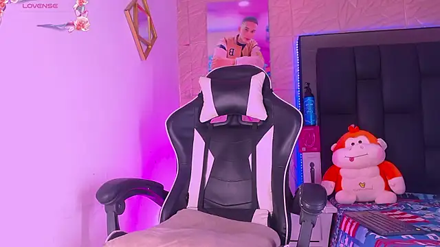 Snapshot of dilan_alfonzo chatting on February 2026 07:34:02 PM dilan alfonzo online show from February 2026 07:34:02 PM