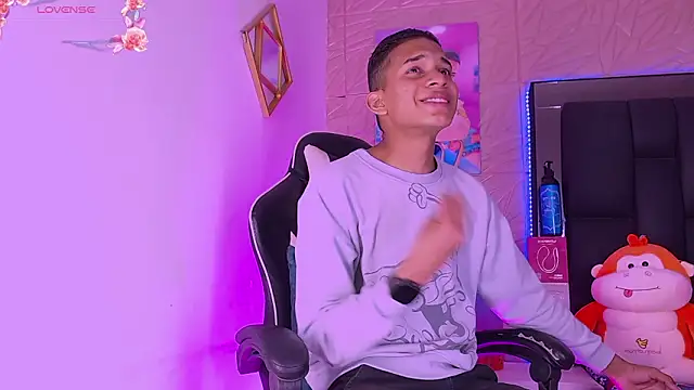 Snapshot of dilan_alfonzo chatting on February 2026 07:37:02 PM dilan alfonzo online show from February 2026 07:37:02 PM