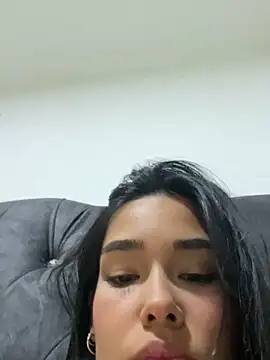 Snapshot of Alexsa_V chatting on March 2025 01:32:02 AM Alexsa V online show from March 2025 01:32:02 AM