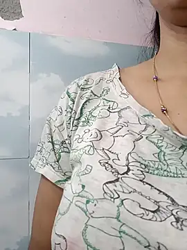 Ankita202 online show from November 2025 02:45:02 AM