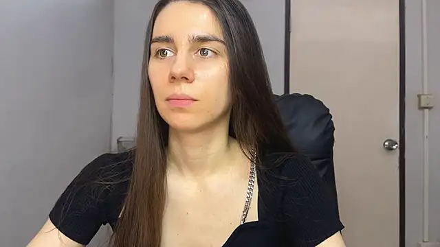 Snapshot of SassyJessi chatting on December 2025 04:07:02 AM SassyJessi online show from December 2025 04:07:02 AM