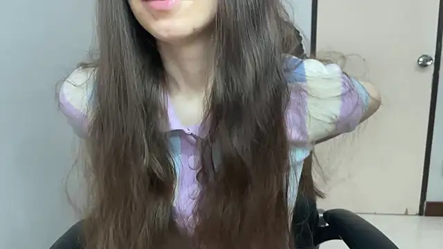 Snapshot of SassyJessi chatting on July 2026 04:15:02 AM SassyJessi online show from July 2026 04:15:02 AM