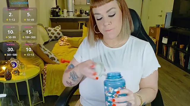 Snapshot of WendyDarling chatting on March 2025 06:48:02 PM WendyDarling online show from March 2025 06:48:02 PM