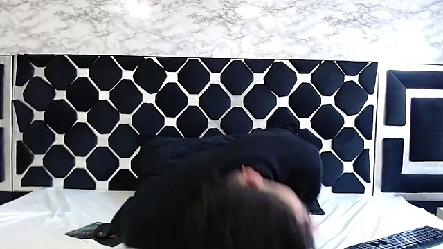 Snapshot of thiago19s chatting on January 2025 03:26:01 PM thiago19s online show from January 2025 03:26:01 PM