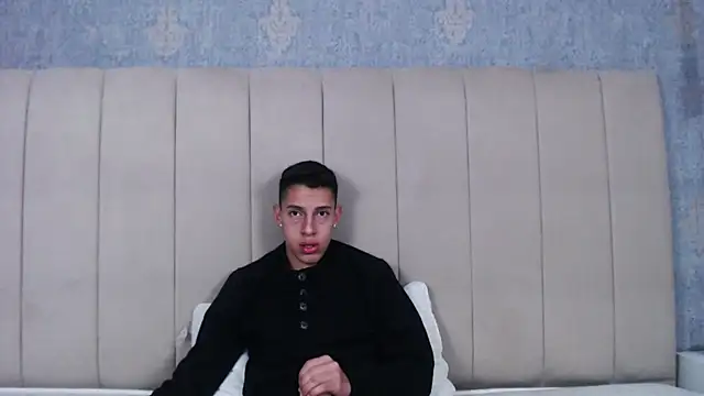 Snapshot of thiago19s chatting on February 2025 10:36:01 PM thiago19s online show from February 2025 10:36:01 PM