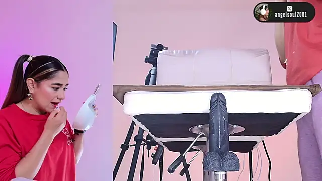 Angelst   online show from February 2026 08:29:02 AM