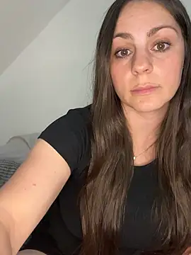 Snapshot of Loella-Rose chatting on July 2026 09:02:01 PM Loella-Rose online show from July 2026 09:02:01 PM