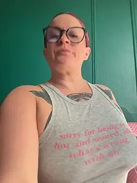 quinnmariexo online show from May 2026 01:06:01 PM