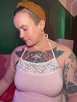 quinnmariexo online show from June 2026 04:01:01 PM