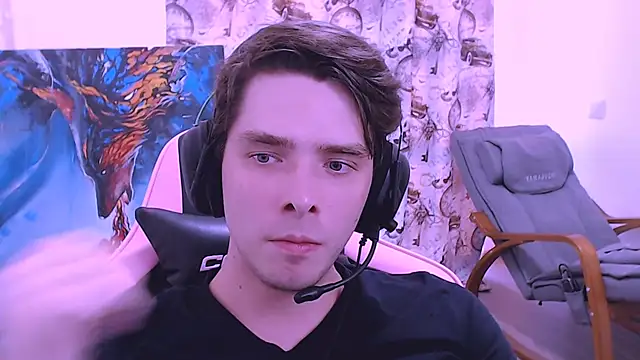 Snapshot of DmitryRomanov chatting on September 2025 04:17:01 PM DmitryRomanov online show from September 2025 04:17:01 PM