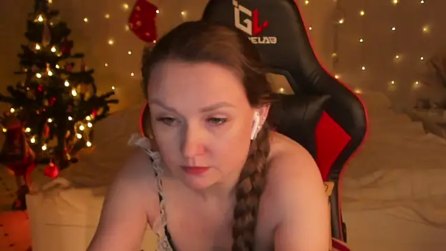 Snapshot of desperatehousewife__ chatting on January 2026 05:04:01 PM desperatehousewife online show from January 2026 05:04:01 PM