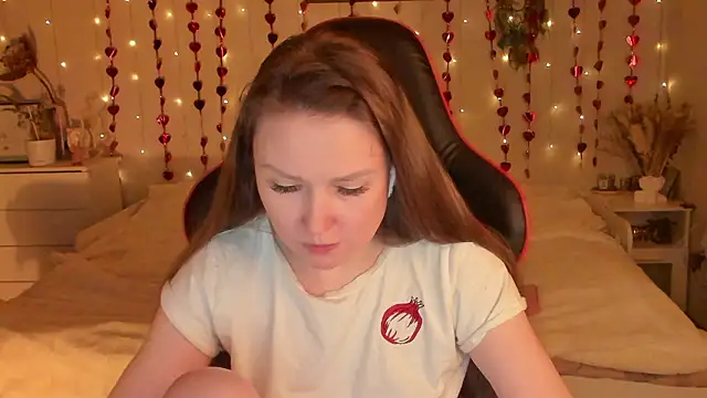 desperatehousewife   online show from February 2026 07:10:02 PM