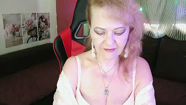 Liset Monro online show from June 2026 05:47:02 PM
