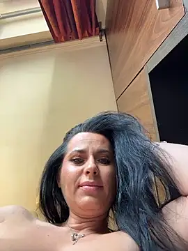 Hotmomcheckk  online show from June 2026 09:29:01 AM