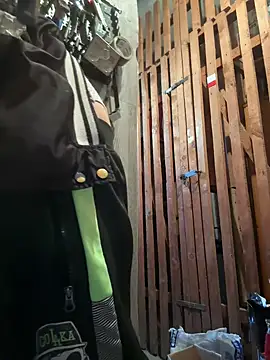 czruz online show from March 2025 01:17:02 PM