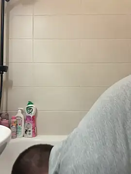 Snapshot of czruz chatting on February 2026 05:22:02 PM czruz online show from February 2026 05:22:02 PM